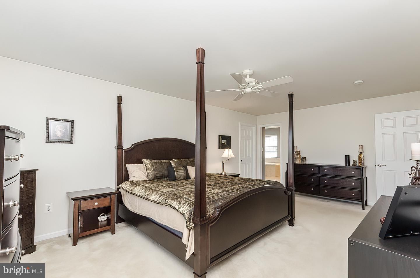 THE VILLAGE OF WASHINGTON TRAIL EAST - Residential