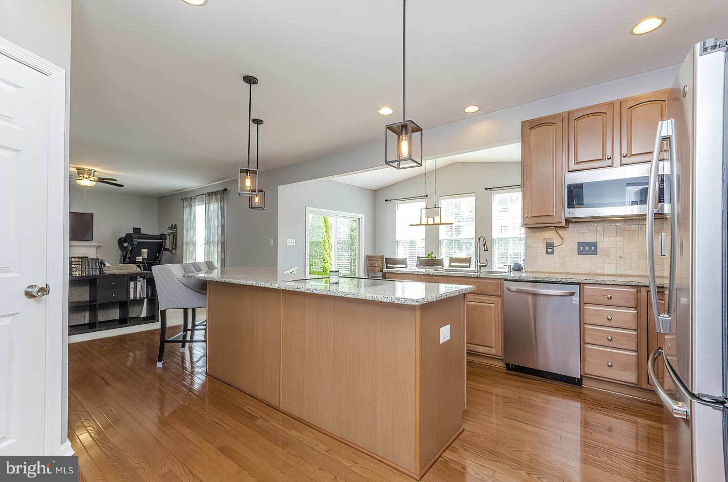 THE VILLAGE OF WASHINGTON TRAIL EAST - Residential