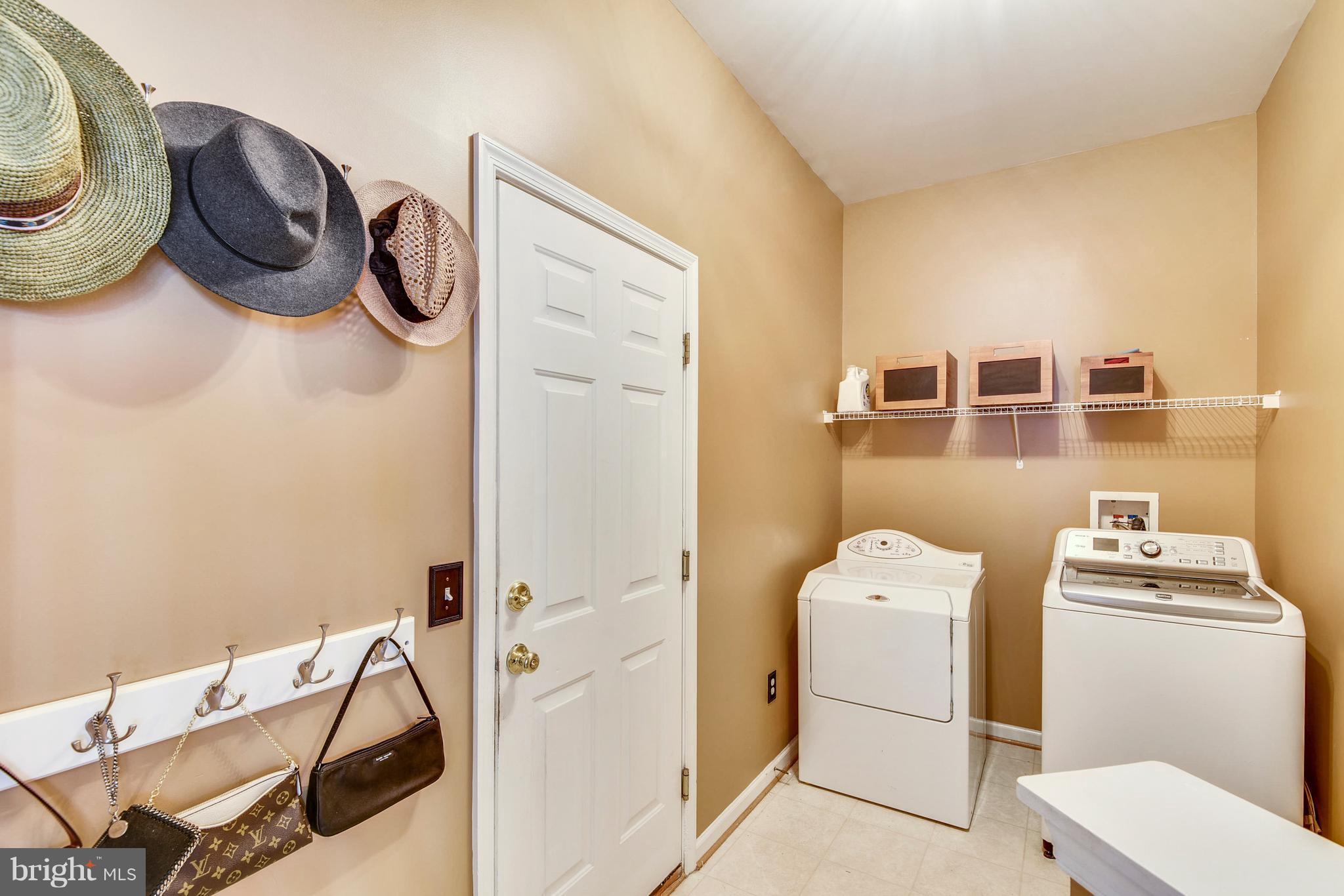 AMBERLEA FARM - Residential