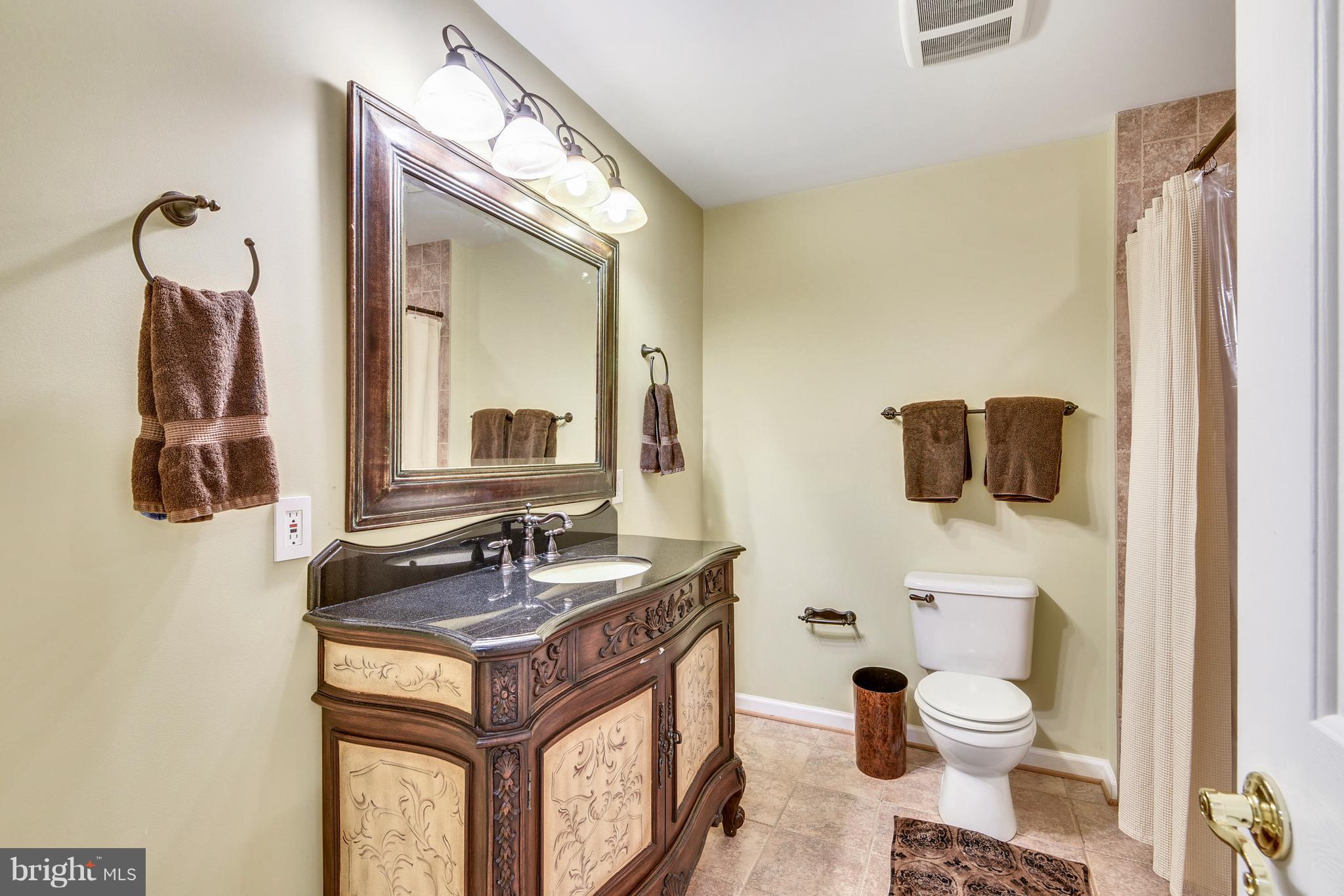 AMBERLEA FARM - Residential