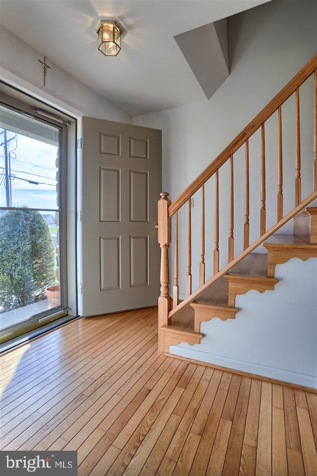 ALLWOOD MANOR - Residential