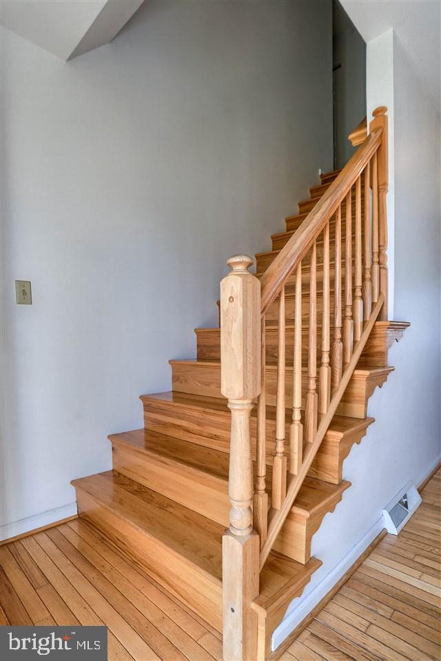 ALLWOOD MANOR - Residential