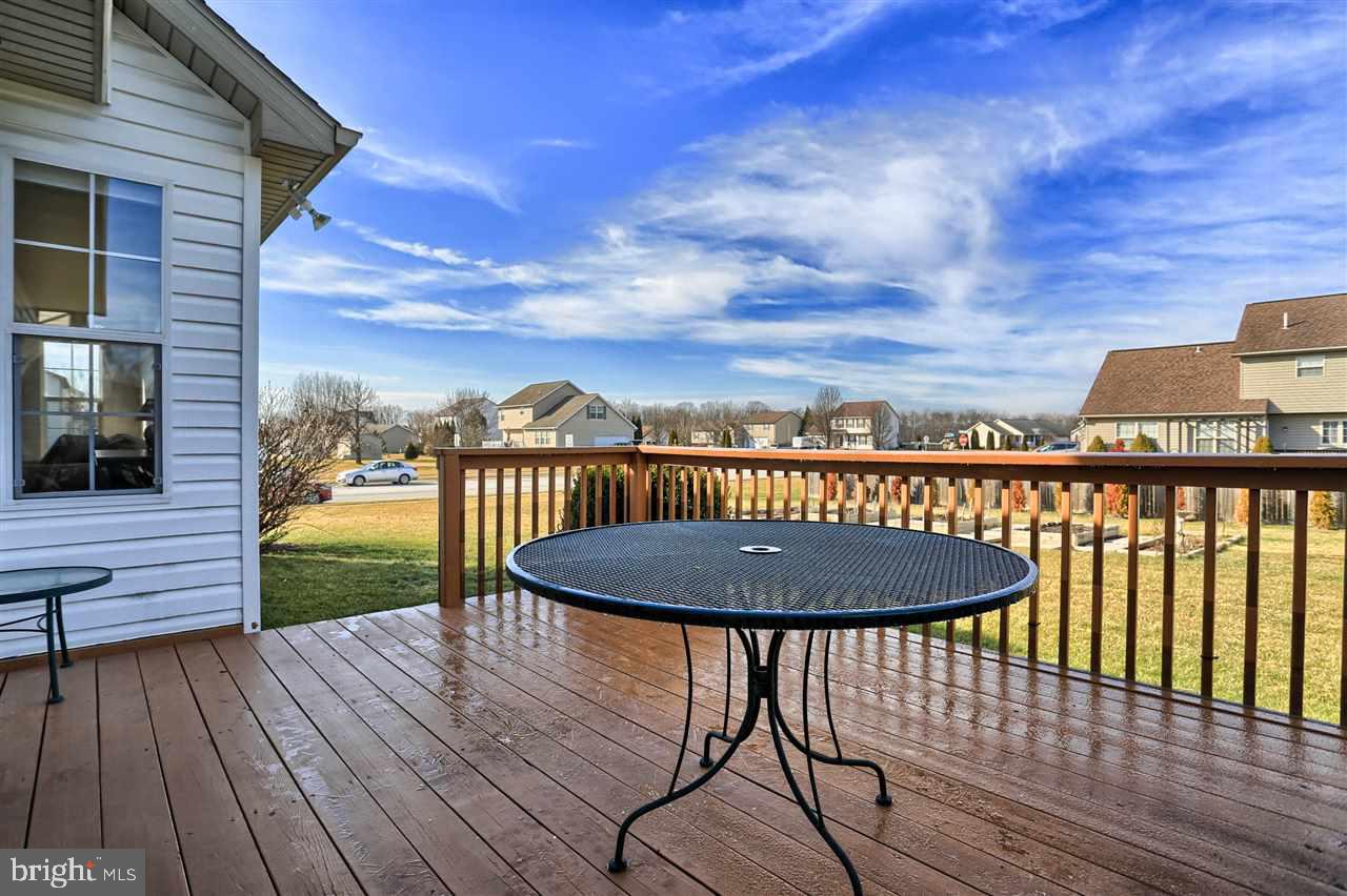 ALLWOOD MANOR - Residential