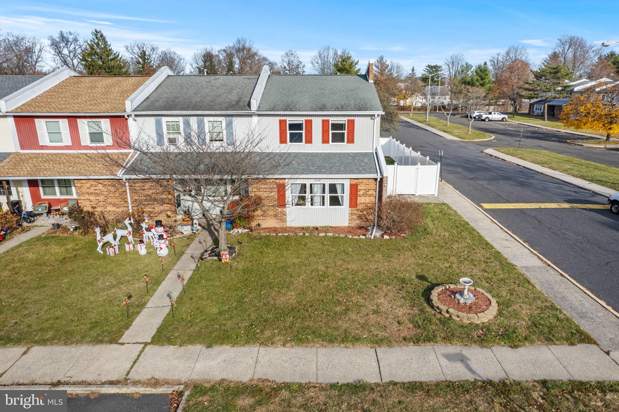 QUAKER GREEN - Residential