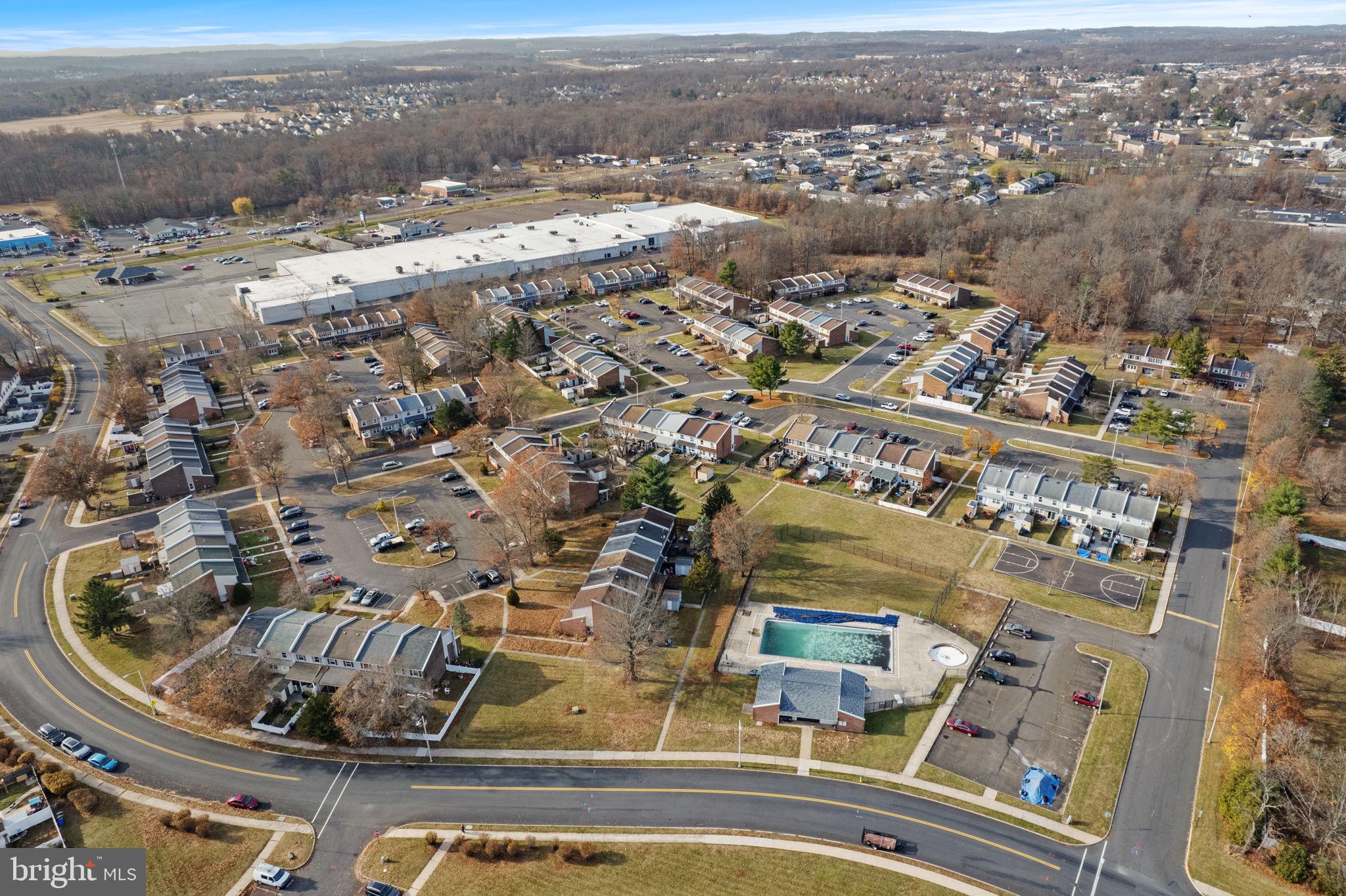 QUAKER GREEN - Residential