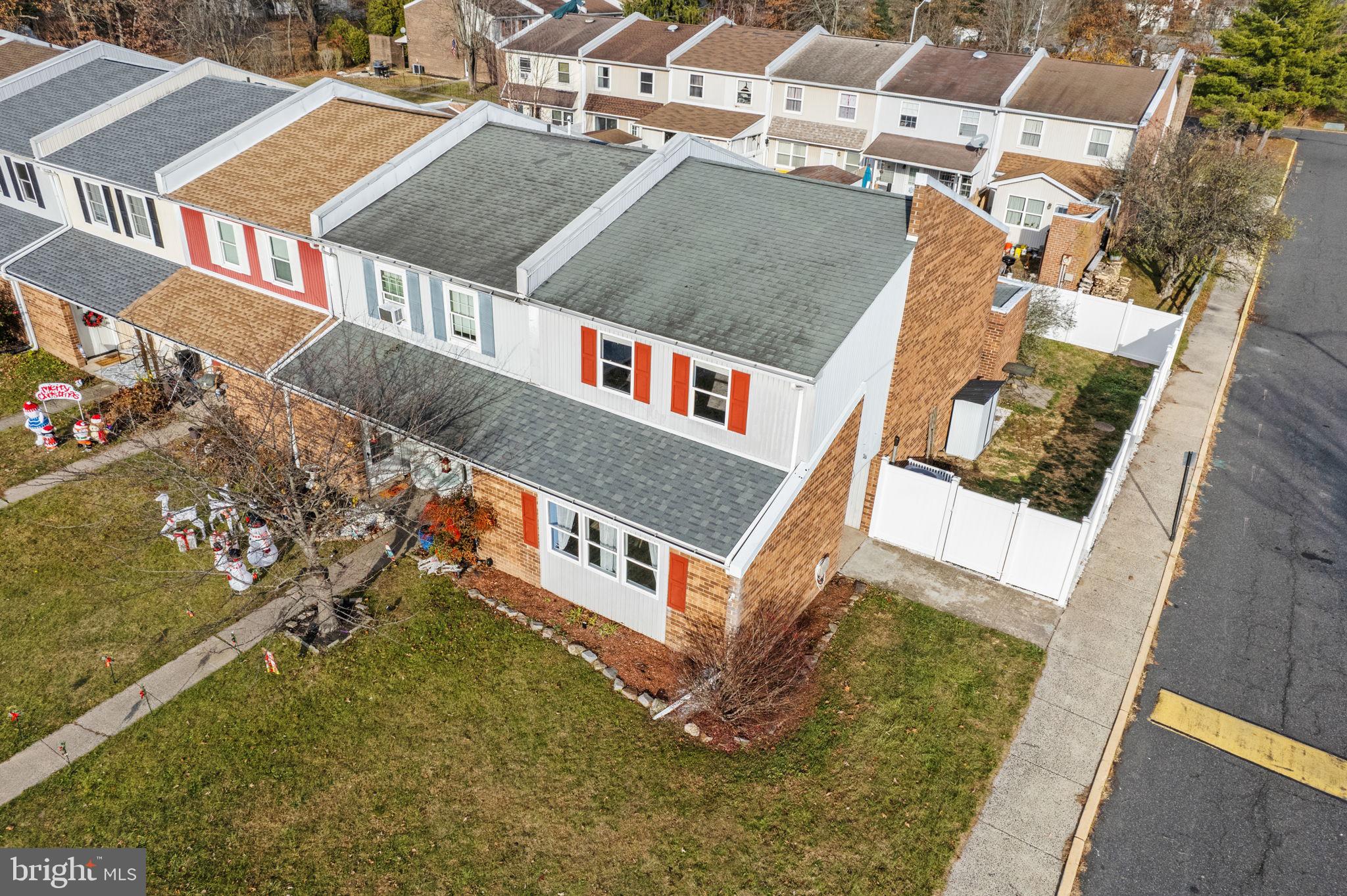 QUAKER GREEN - Residential