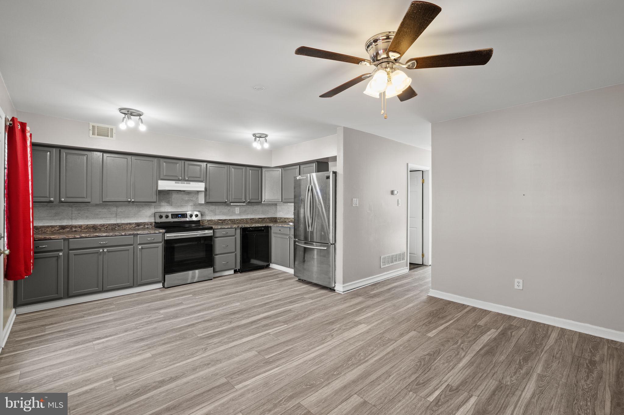 QUAKER GREEN - Residential