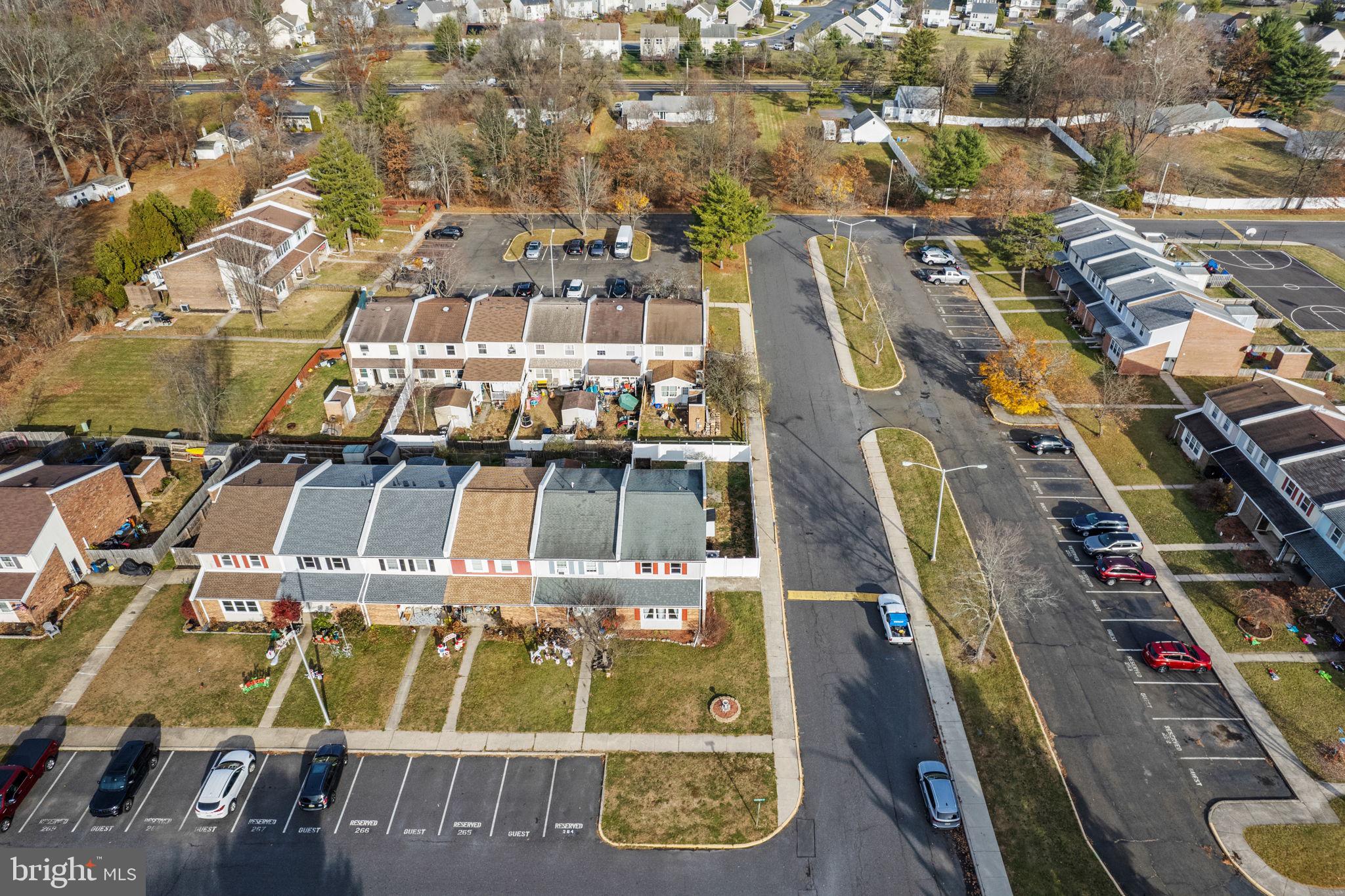 QUAKER GREEN - Residential