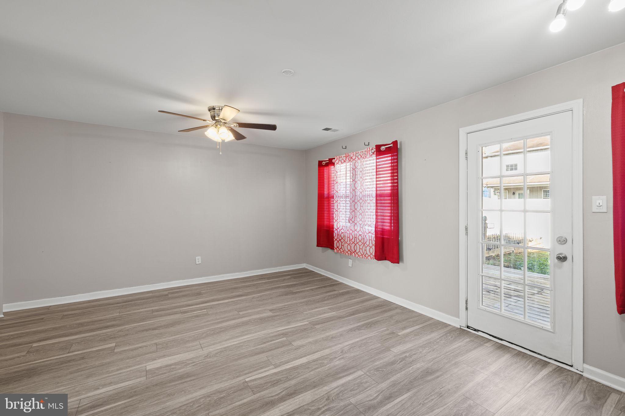 QUAKER GREEN - Residential