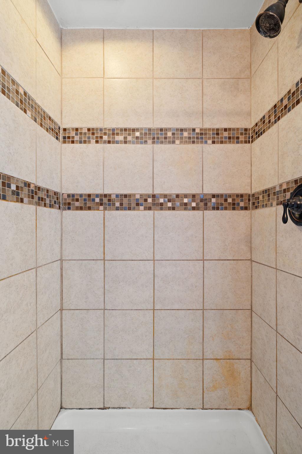 QUAKER GREEN - Residential