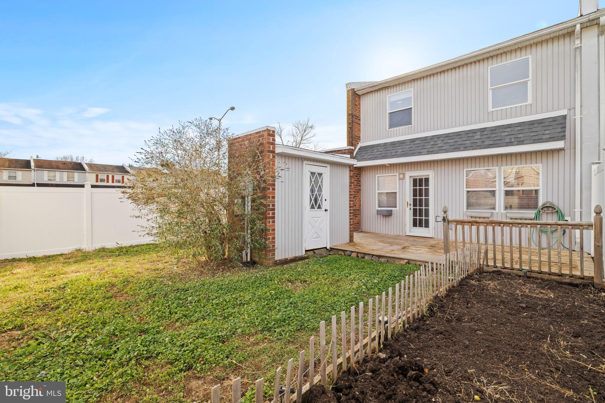 QUAKER GREEN - Residential