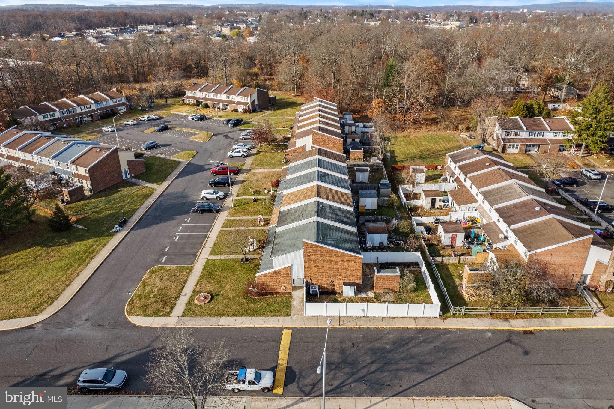 QUAKER GREEN - Residential