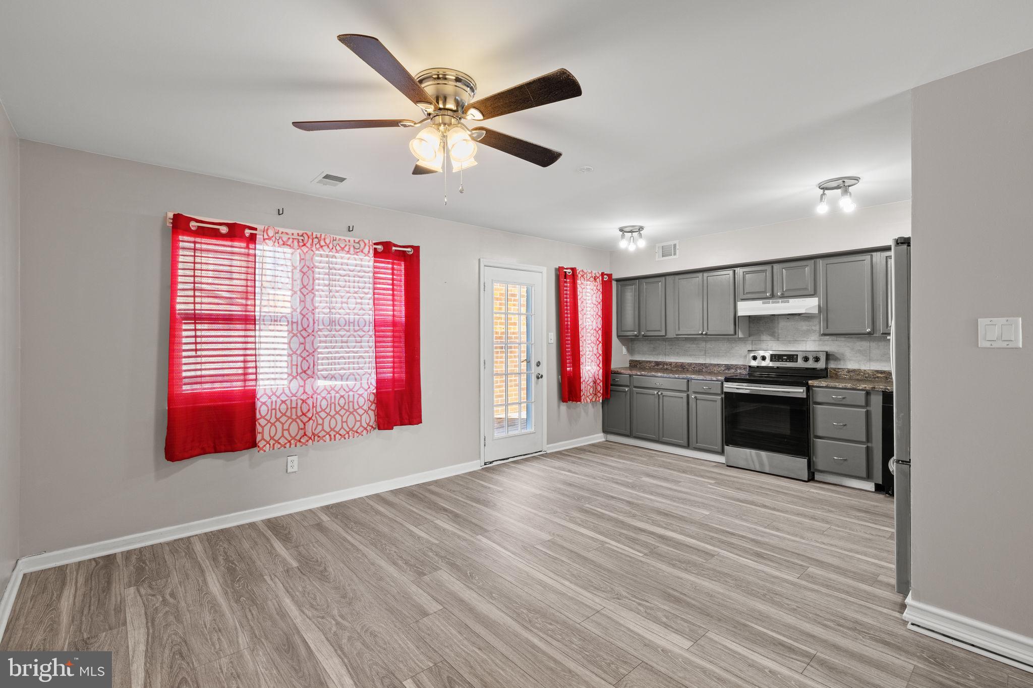 QUAKER GREEN - Residential