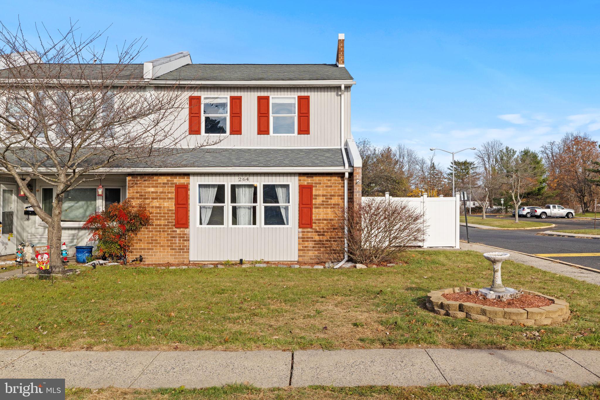 QUAKER GREEN - Residential