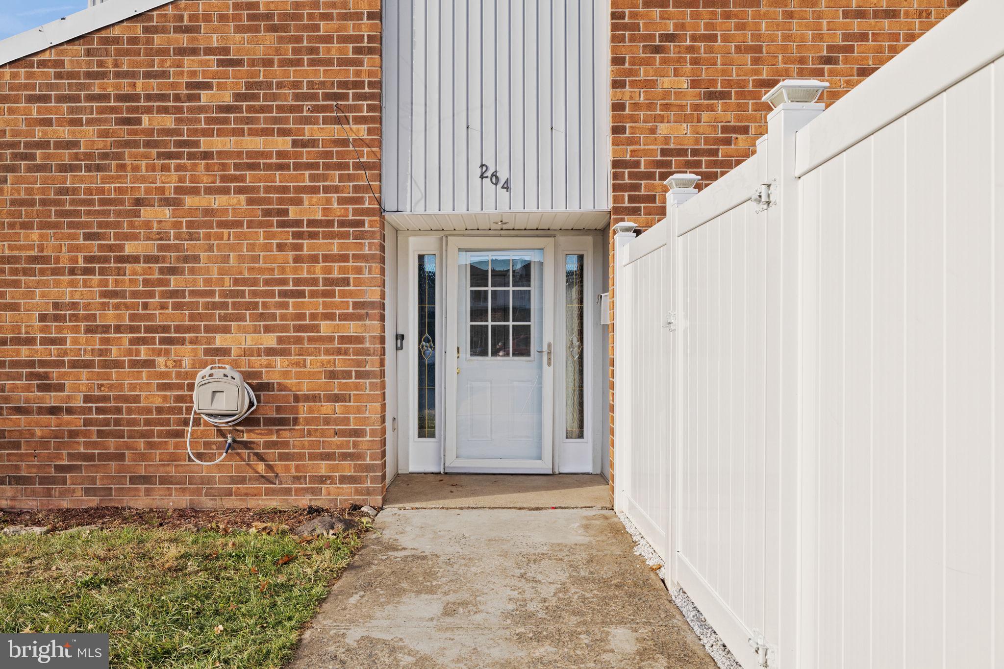 QUAKER GREEN - Residential