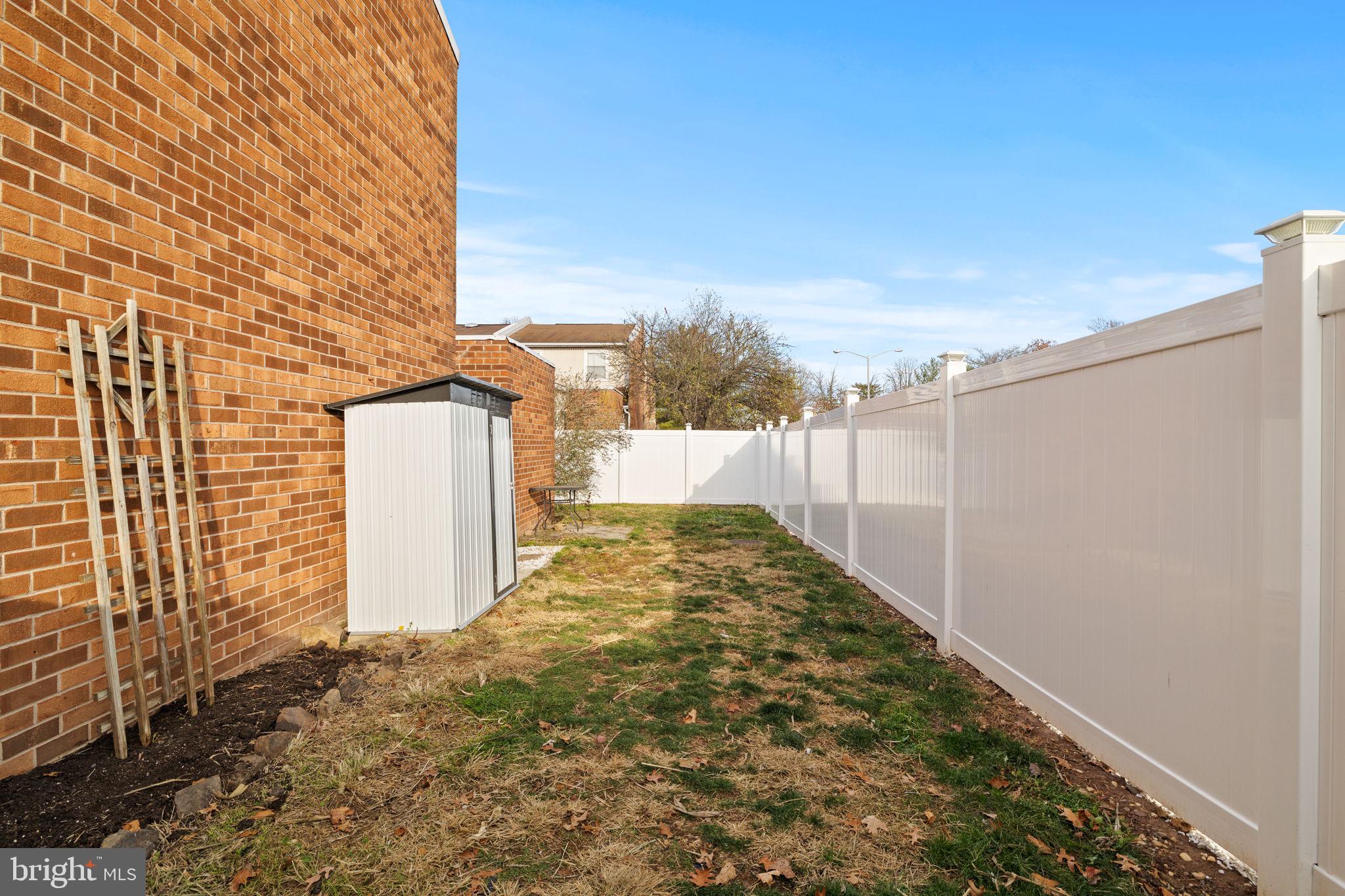 QUAKER GREEN - Residential