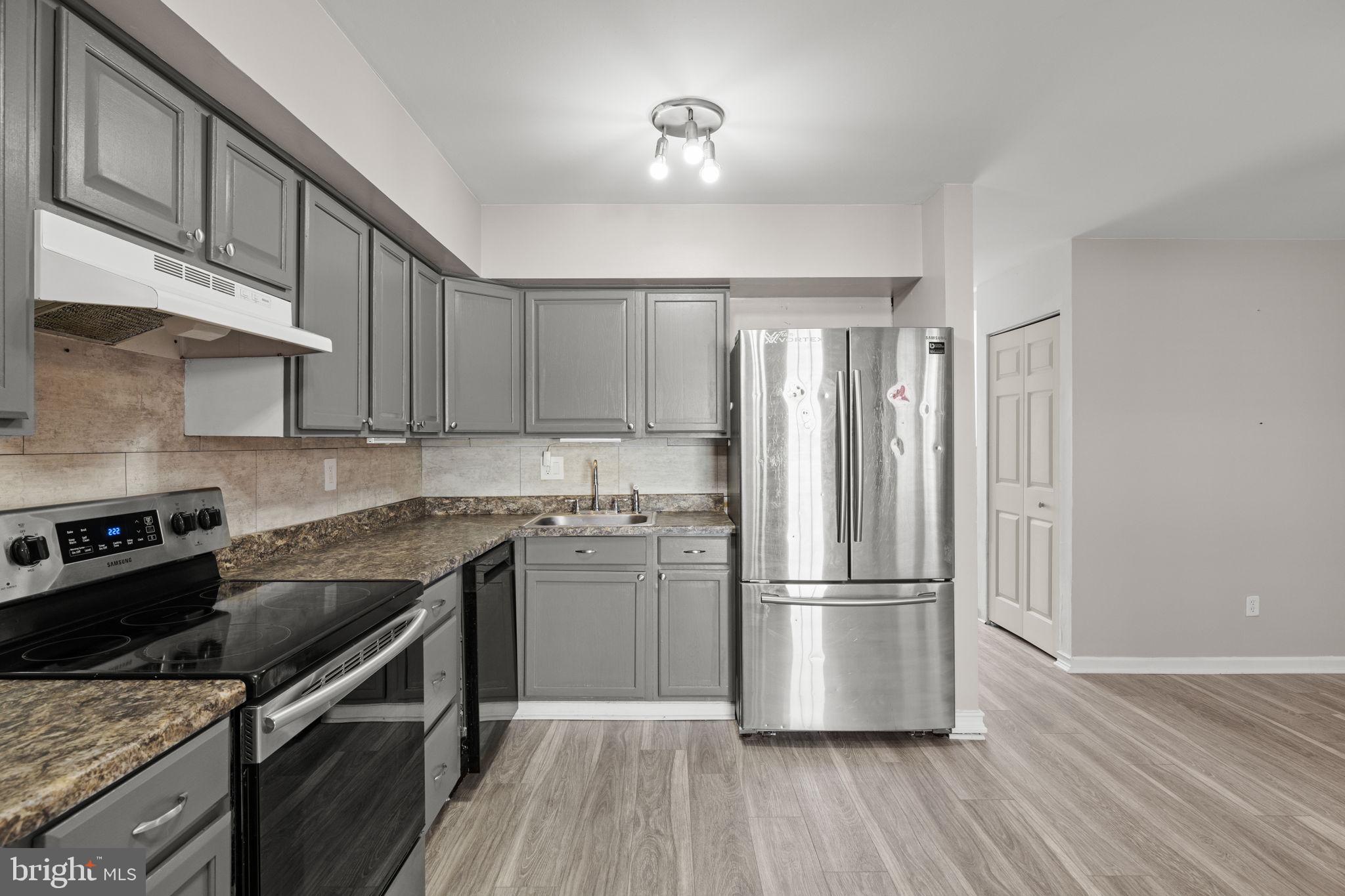 QUAKER GREEN - Residential