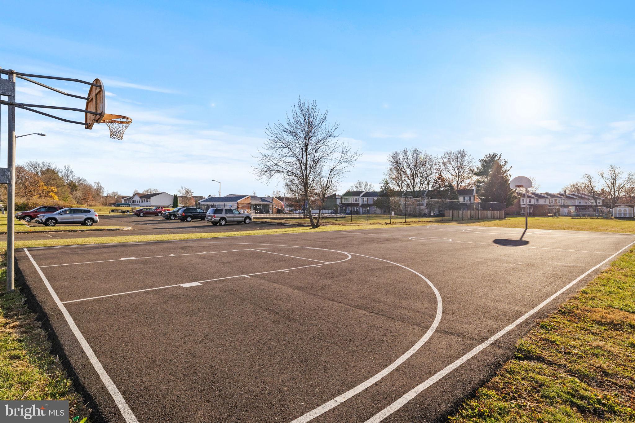 QUAKER GREEN - Residential