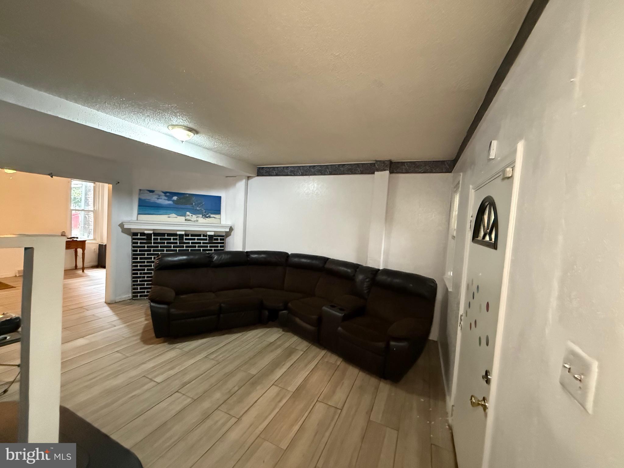 LOGAN - Residential Lease