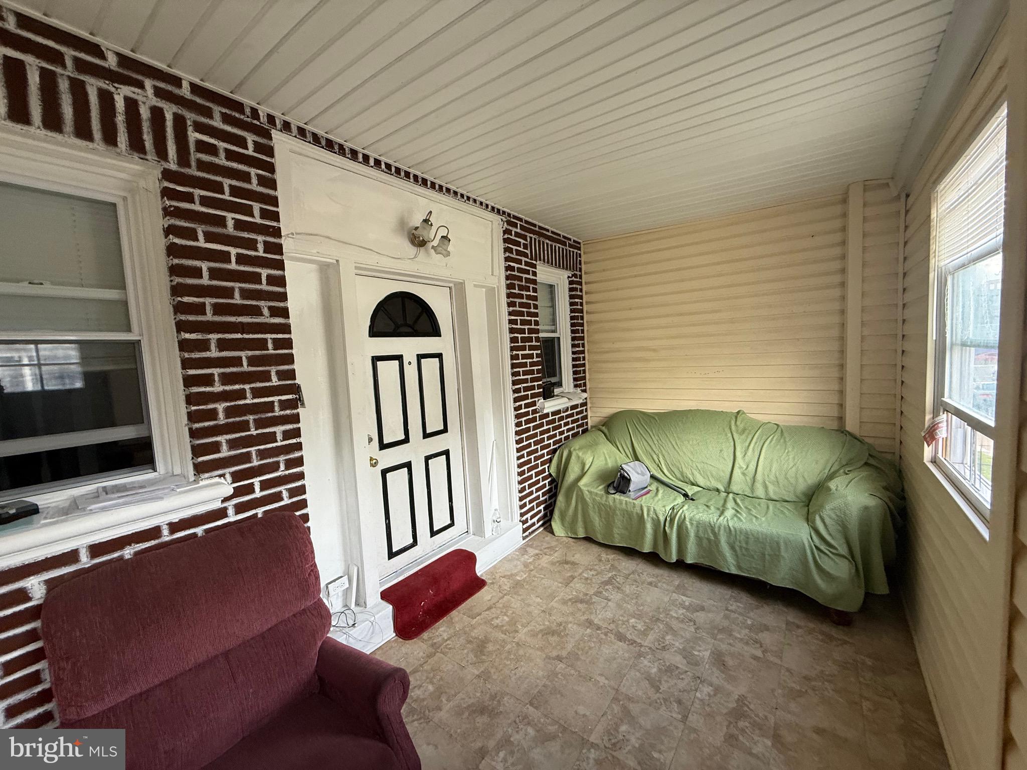 LOGAN - Residential Lease