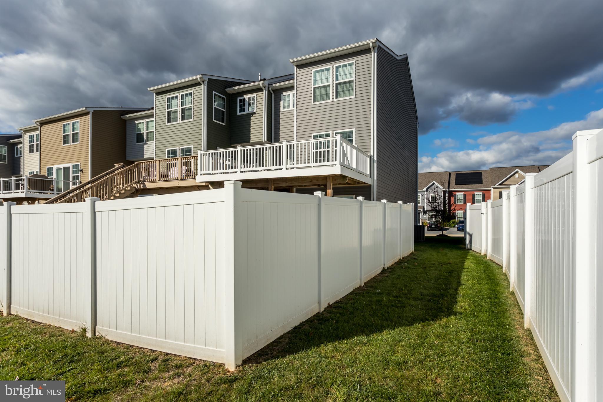 BRIAR RUN - Residential