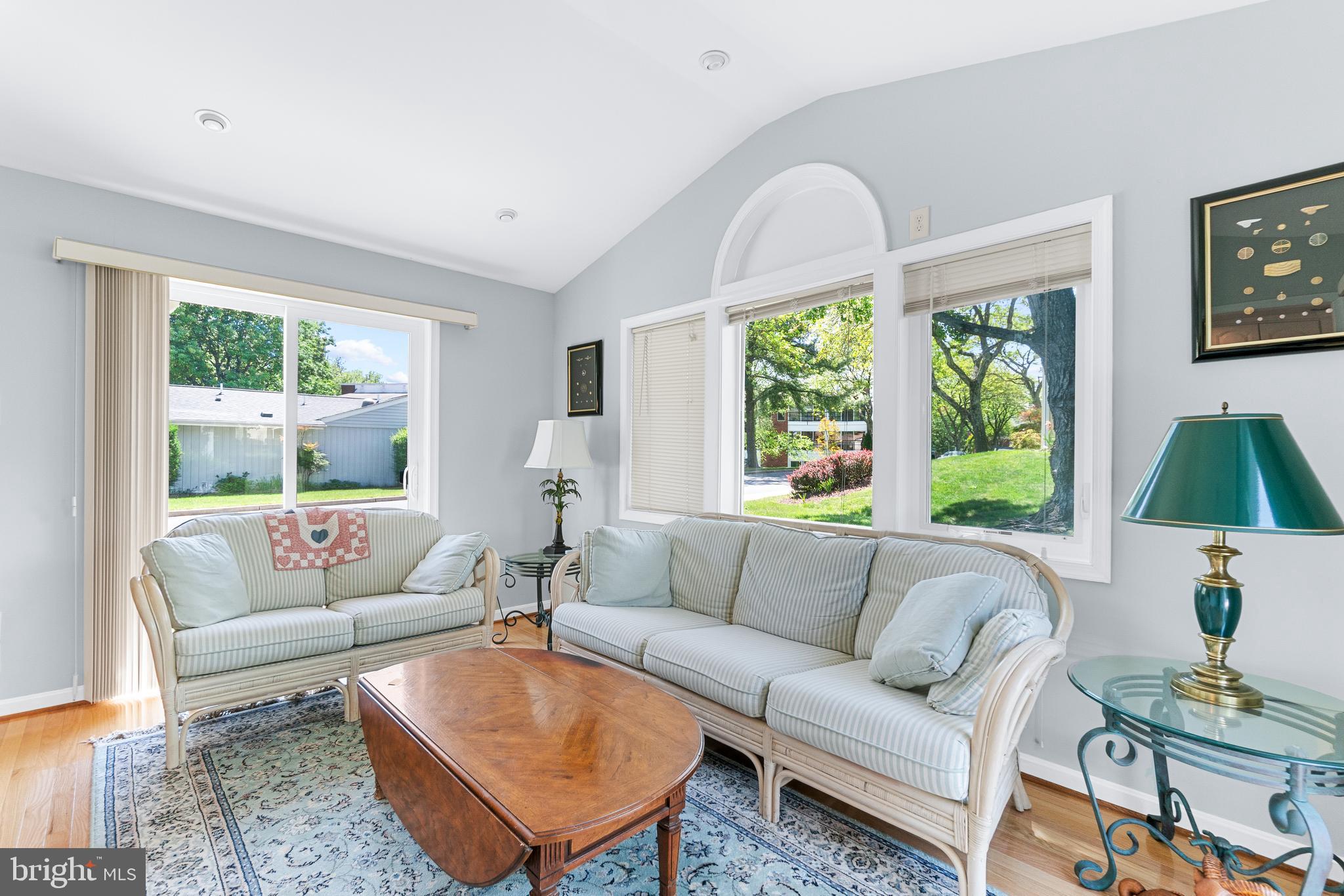 LEISURE WORLD - Residential