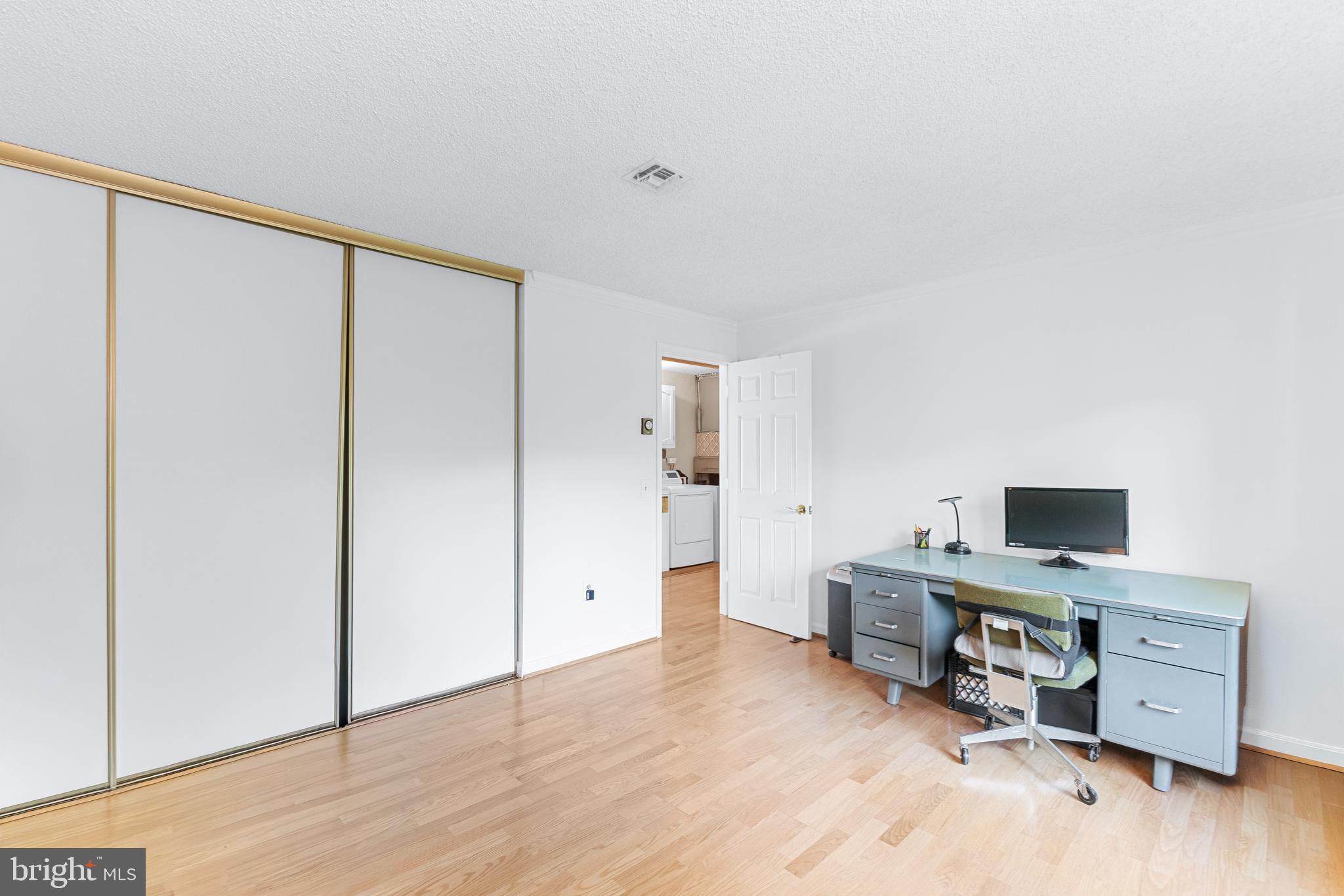 LEISURE WORLD - Residential