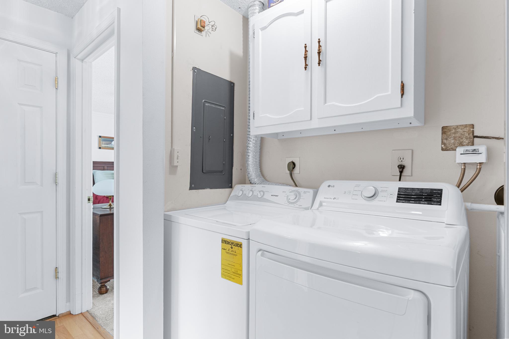LEISURE WORLD - Residential