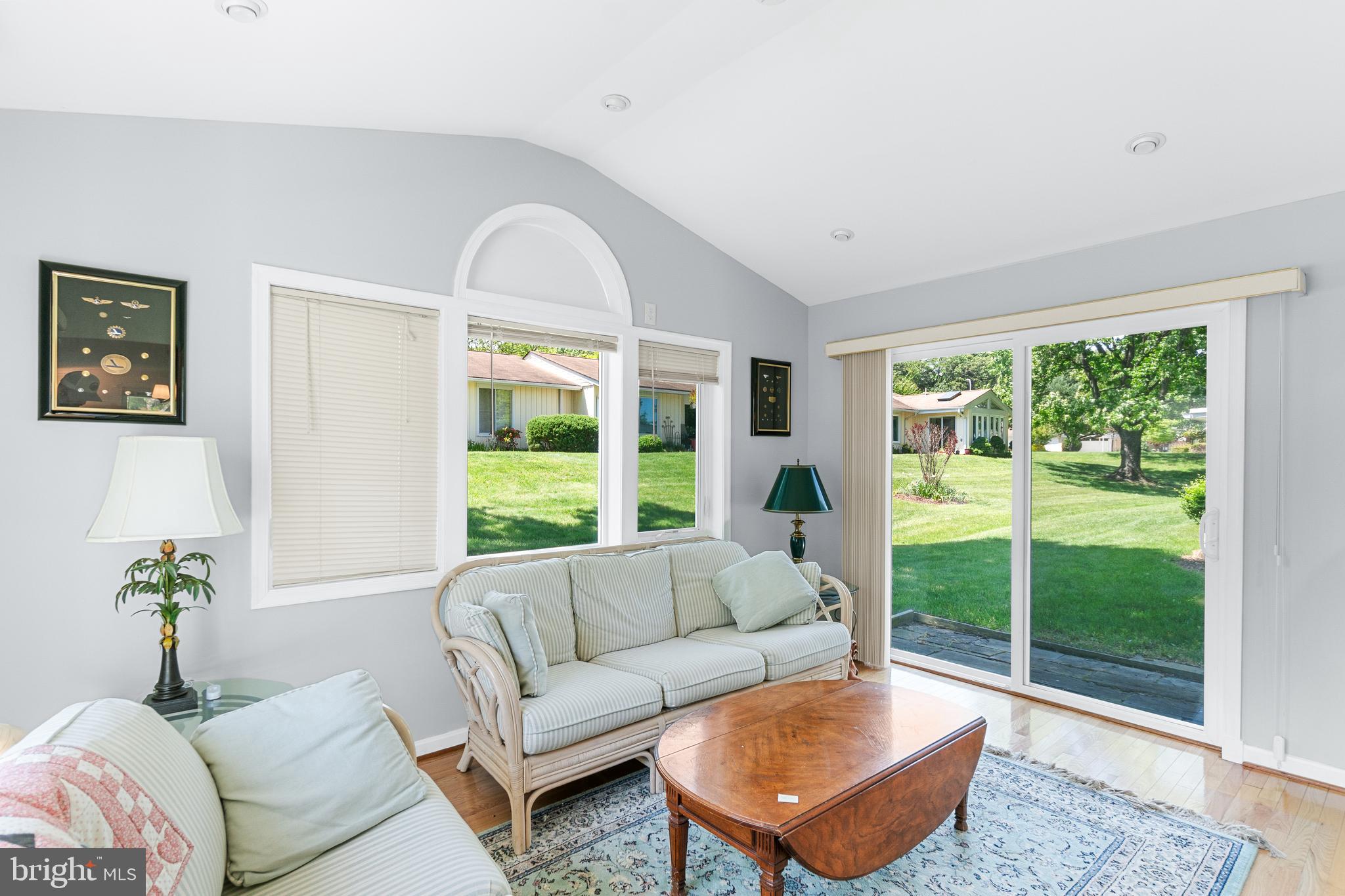 LEISURE WORLD - Residential
