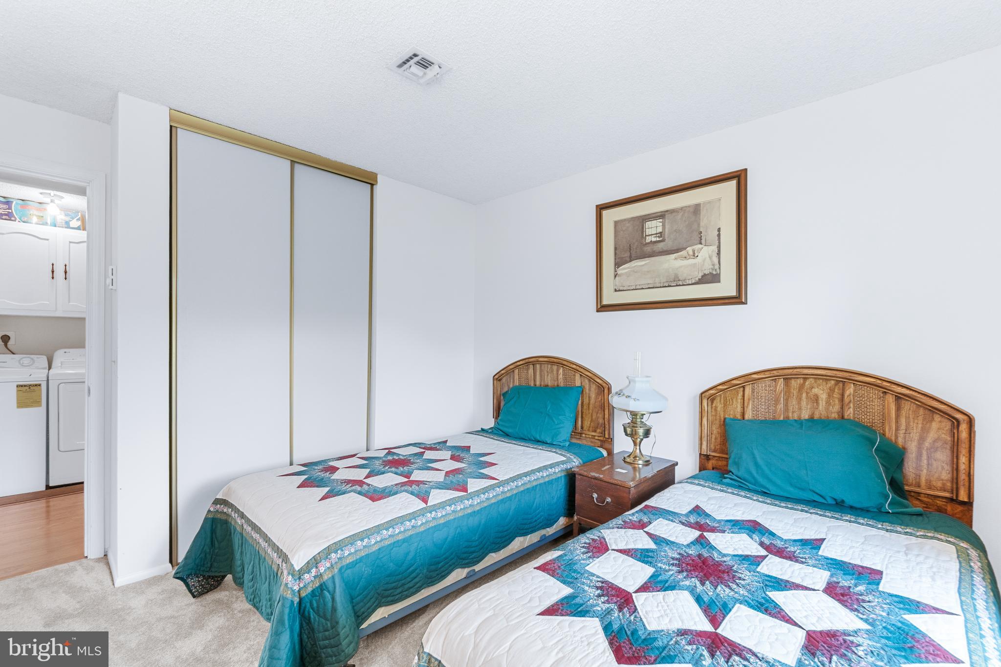 LEISURE WORLD - Residential