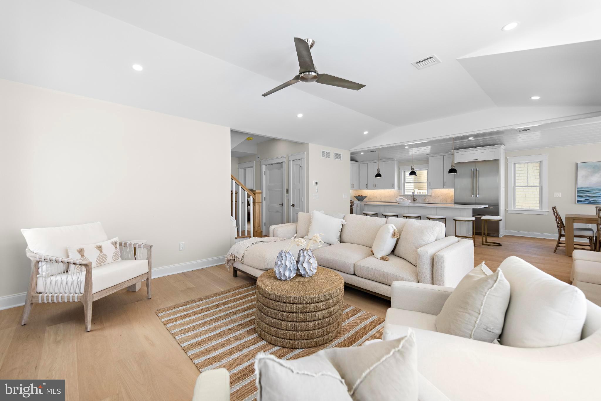 6 E MARINE LANE
