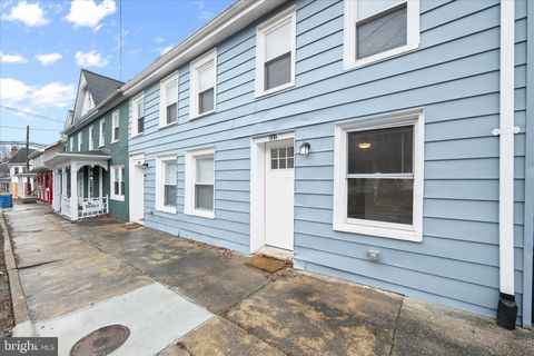 Townhouse For Sale - 227-229 Main Street<br/> NEW WINDSOR, MD 21776