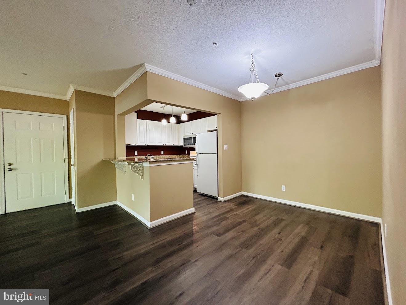 S.GLEN AT UNIVERSITY CTR - Residential Lease