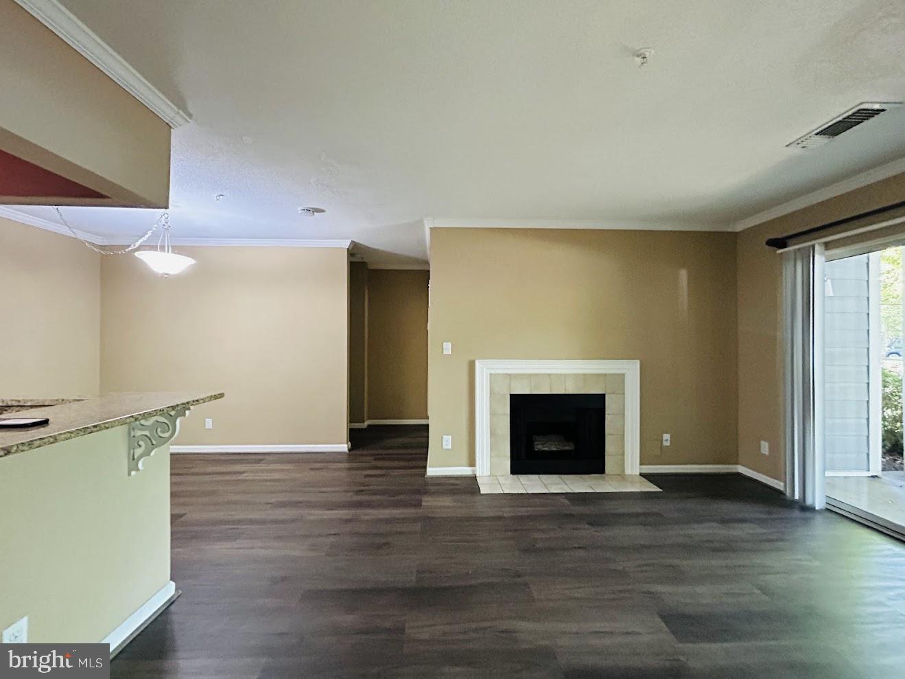 S.GLEN AT UNIVERSITY CTR - Residential Lease