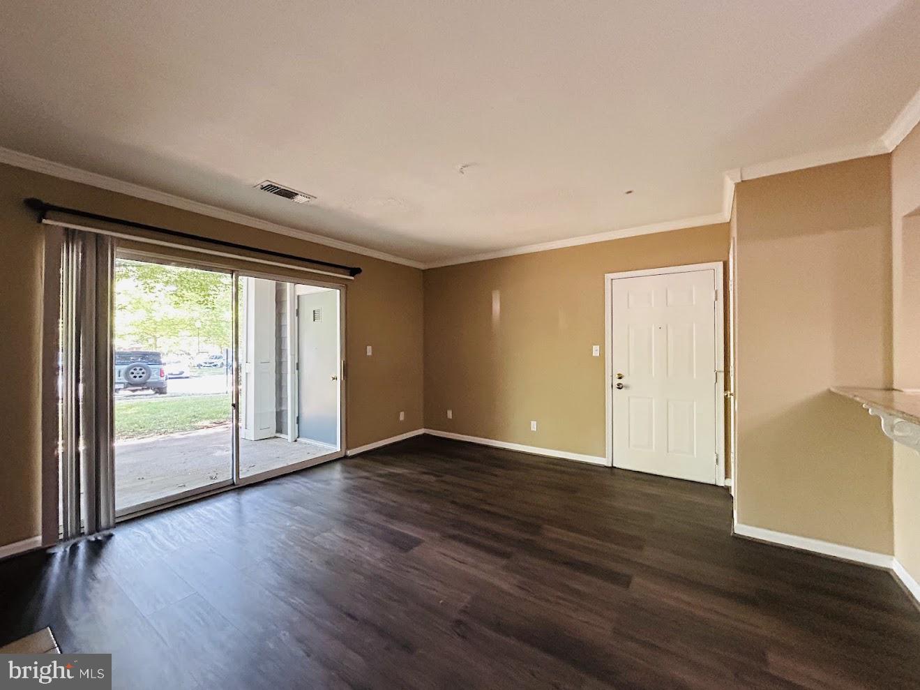 S.GLEN AT UNIVERSITY CTR - Residential Lease