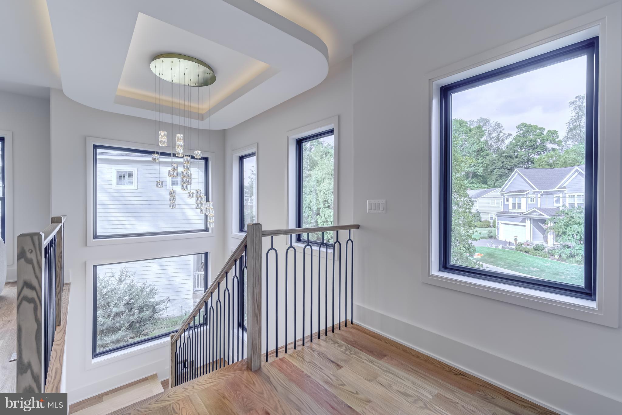 VIENNA WOODS - Residential