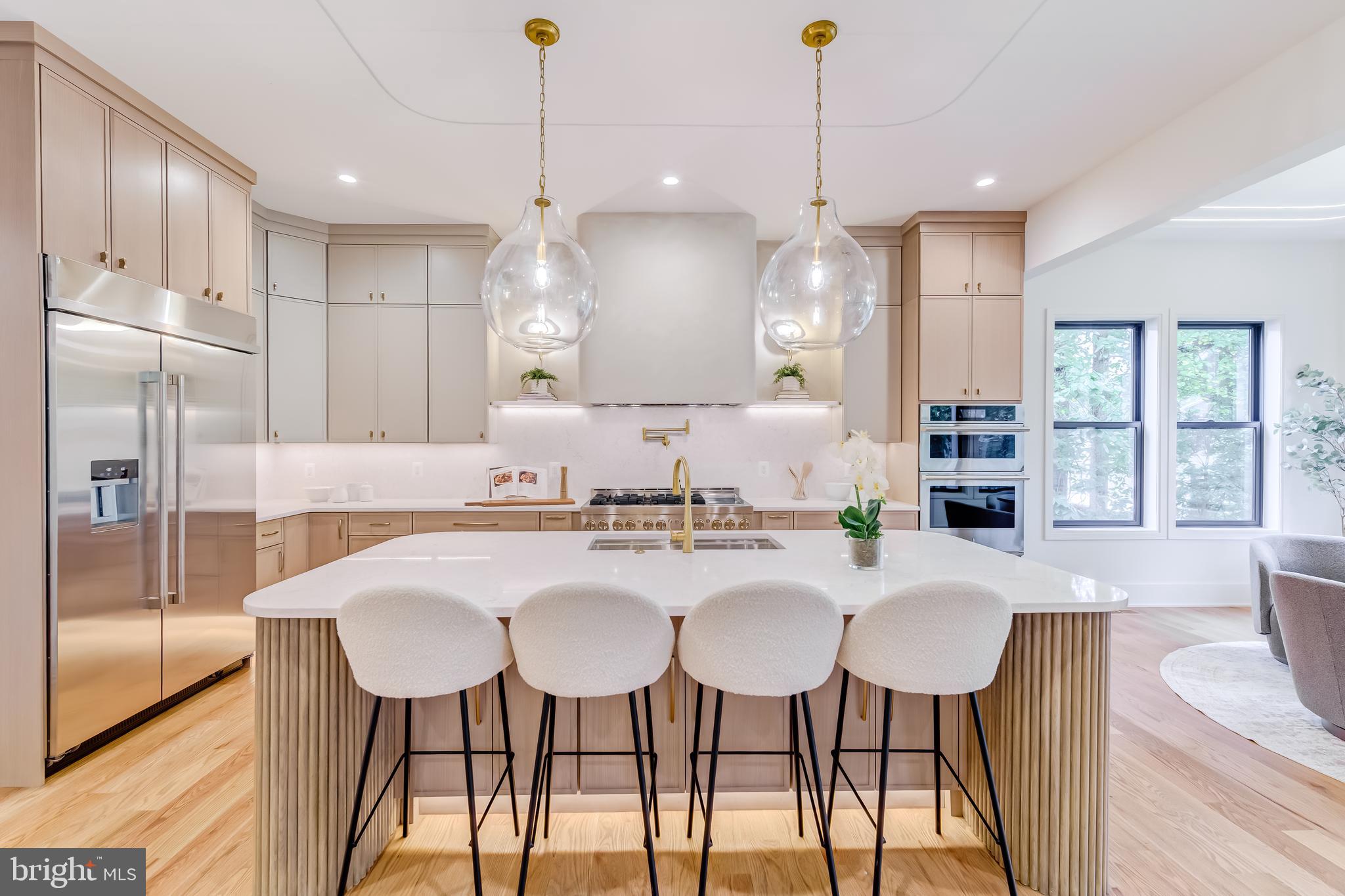 VIENNA WOODS - Residential