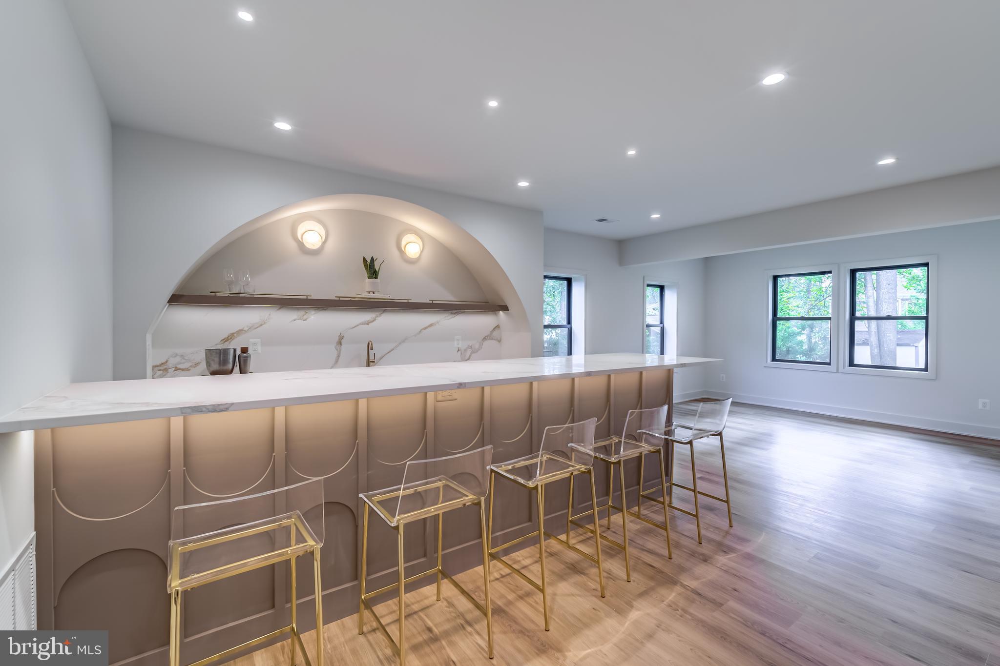 VIENNA WOODS - Residential