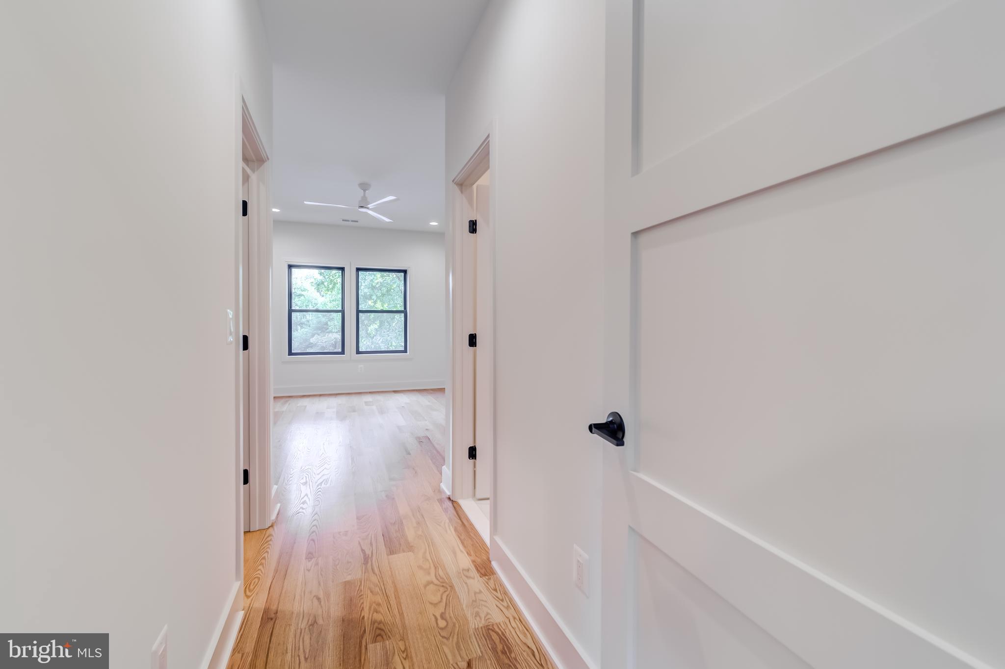 VIENNA WOODS - Residential