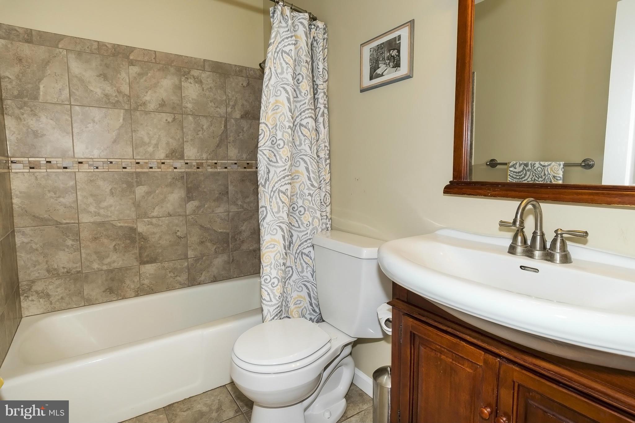 HILLSMERE ESTATES - Residential