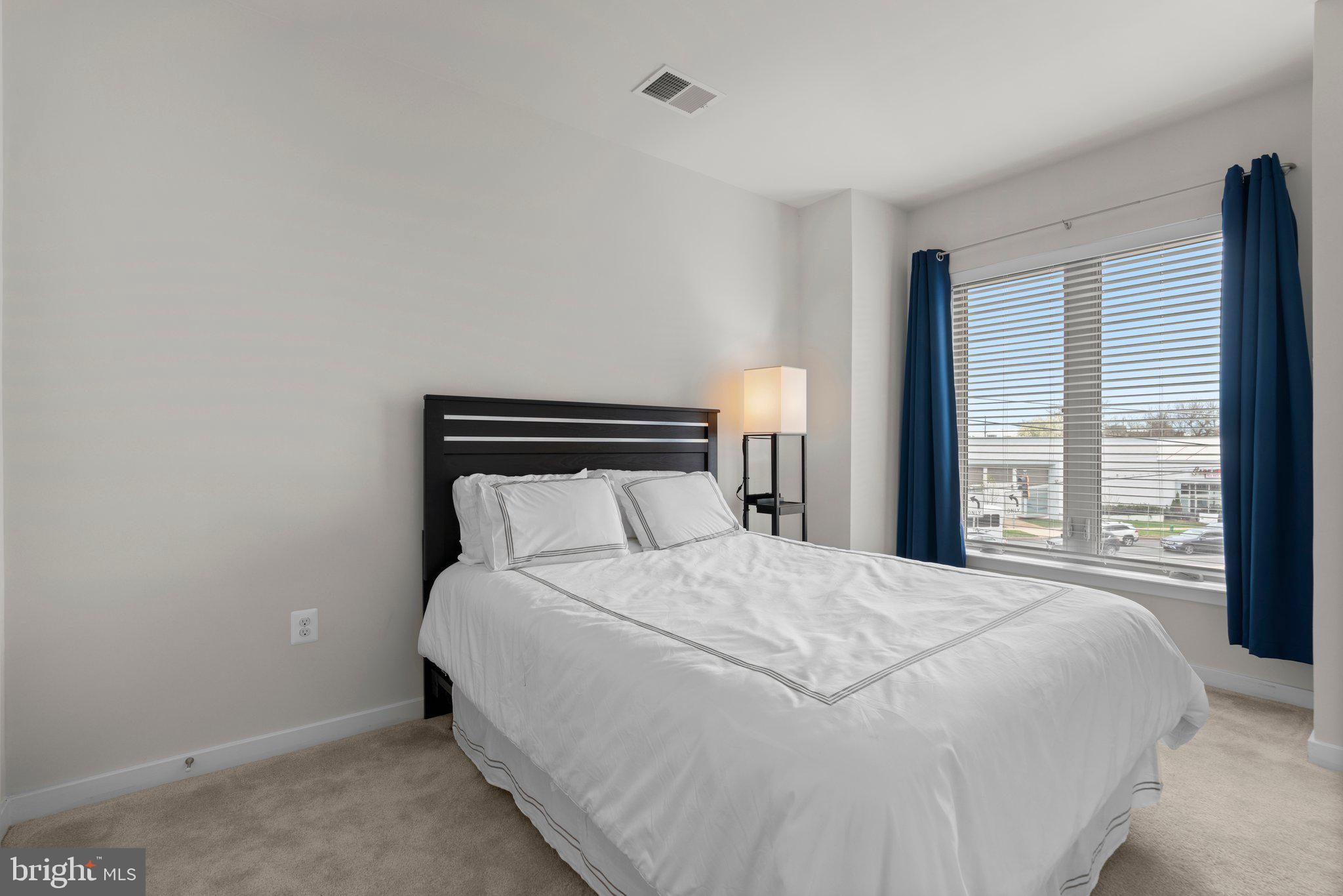 CHAPMAN ROW AT TWINBROOK METRO - Residential Lease