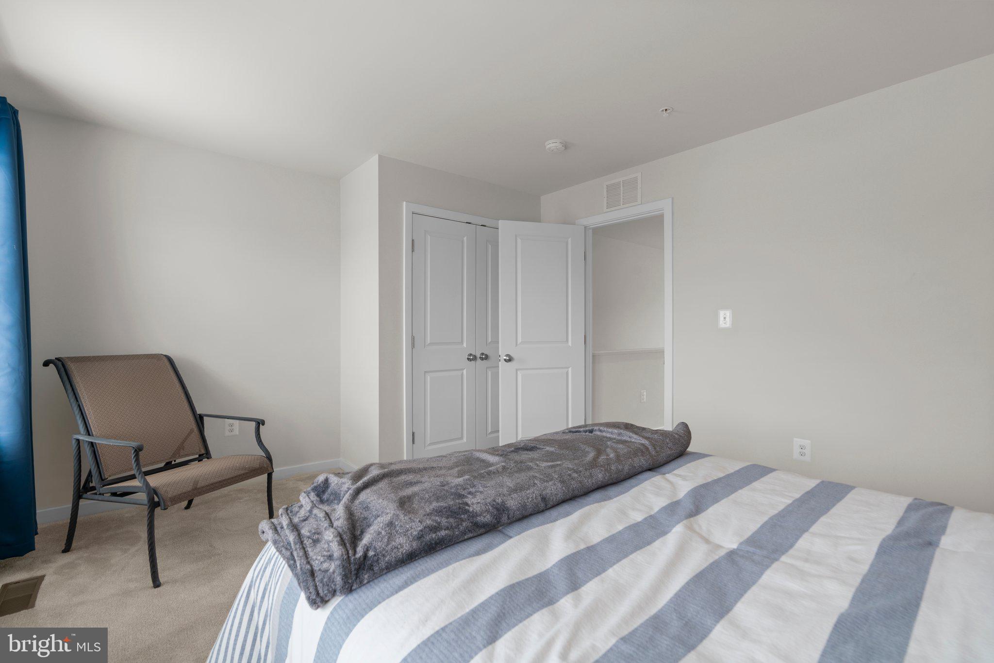 CHAPMAN ROW AT TWINBROOK METRO - Residential Lease