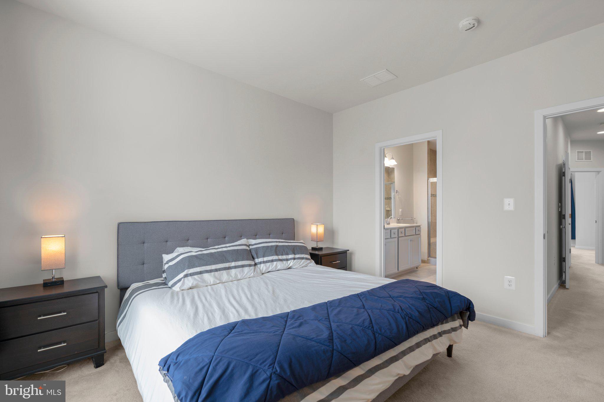 CHAPMAN ROW AT TWINBROOK METRO - Residential Lease