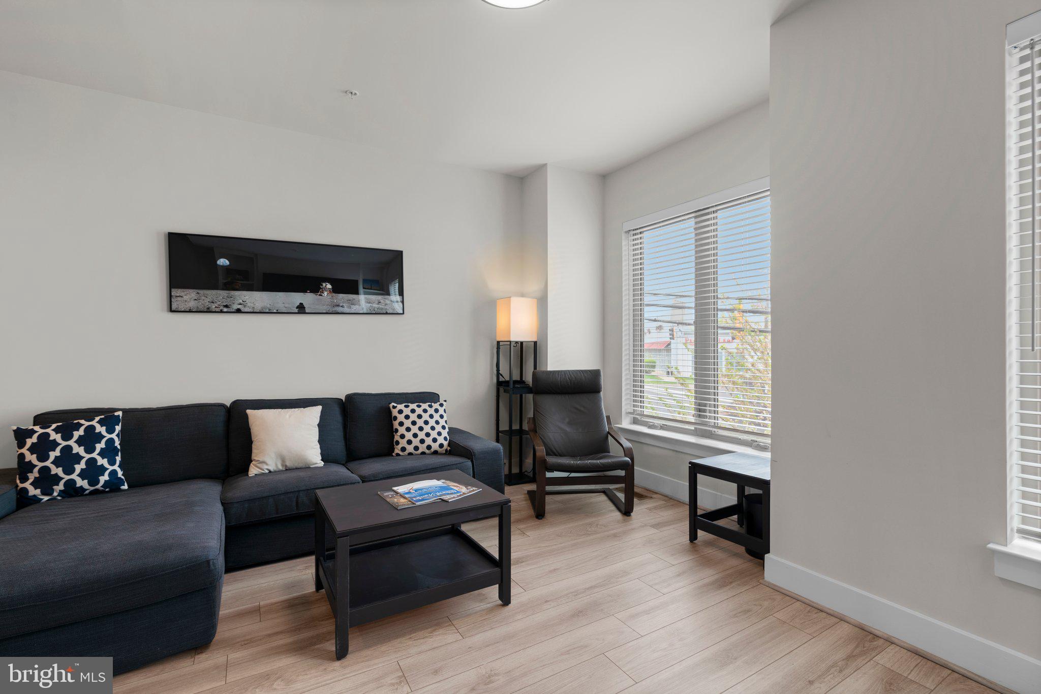 CHAPMAN ROW AT TWINBROOK METRO - Residential Lease