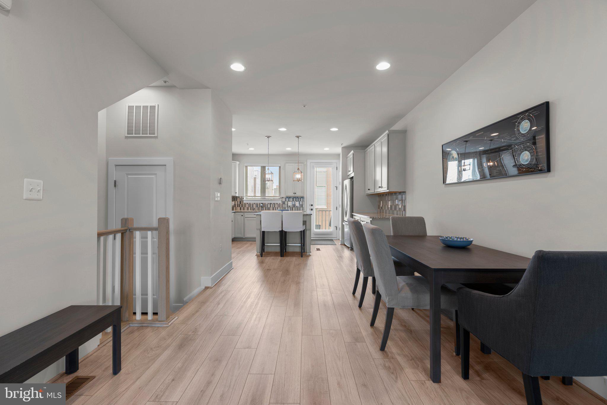 CHAPMAN ROW AT TWINBROOK METRO - Residential Lease