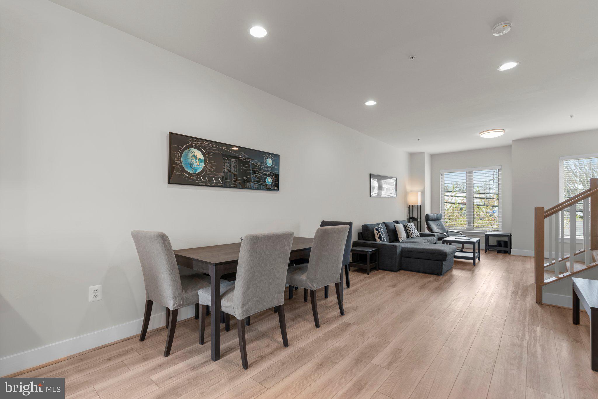 CHAPMAN ROW AT TWINBROOK METRO - Residential Lease