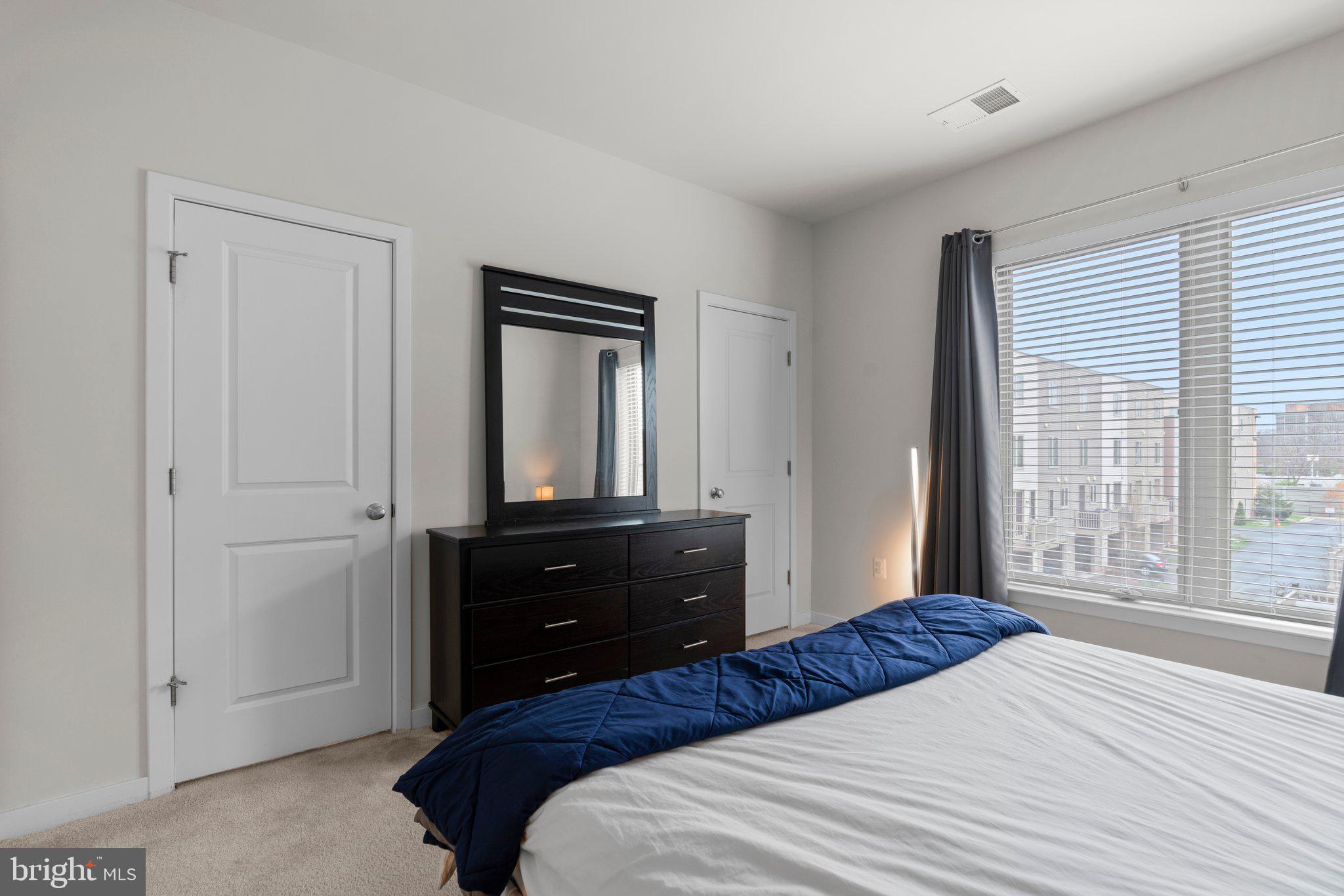 CHAPMAN ROW AT TWINBROOK METRO - Residential Lease