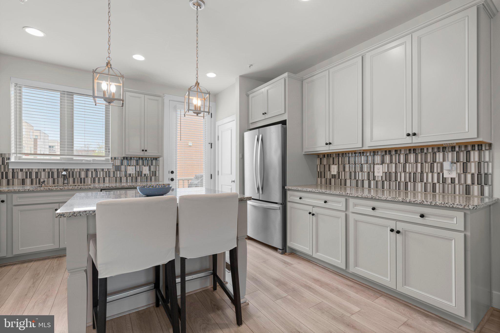 CHAPMAN ROW AT TWINBROOK METRO - Residential Lease