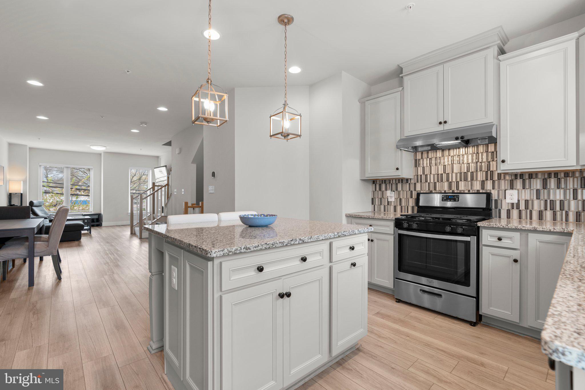 CHAPMAN ROW AT TWINBROOK METRO - Residential Lease