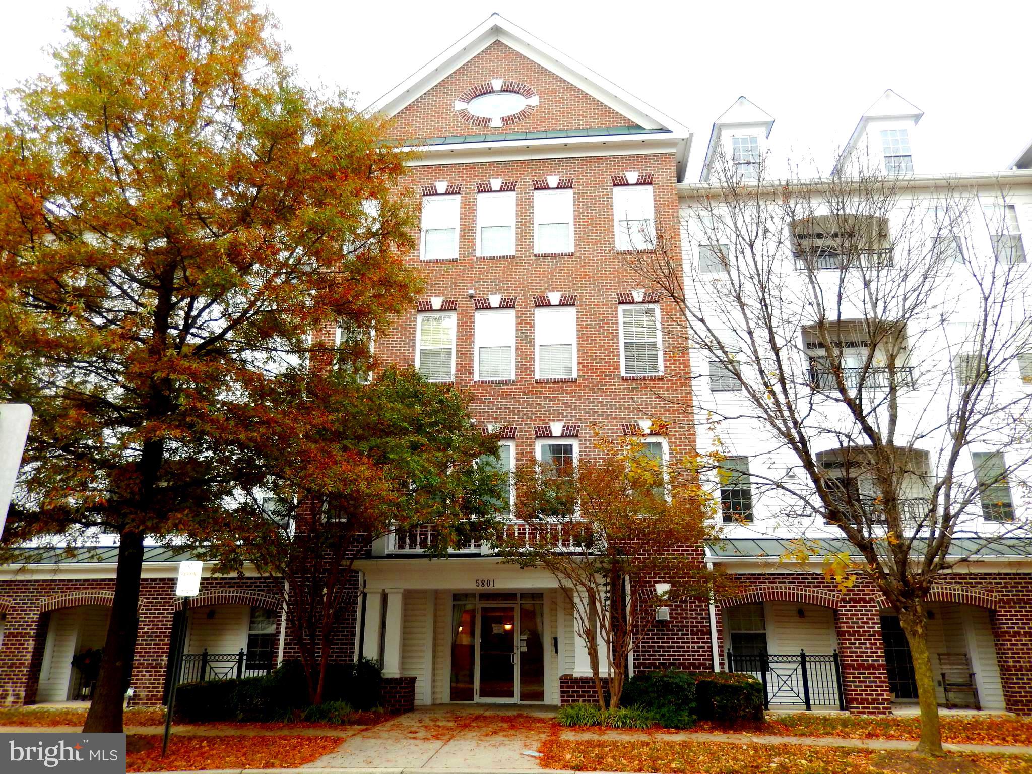 RIVER HILL - Residential Lease